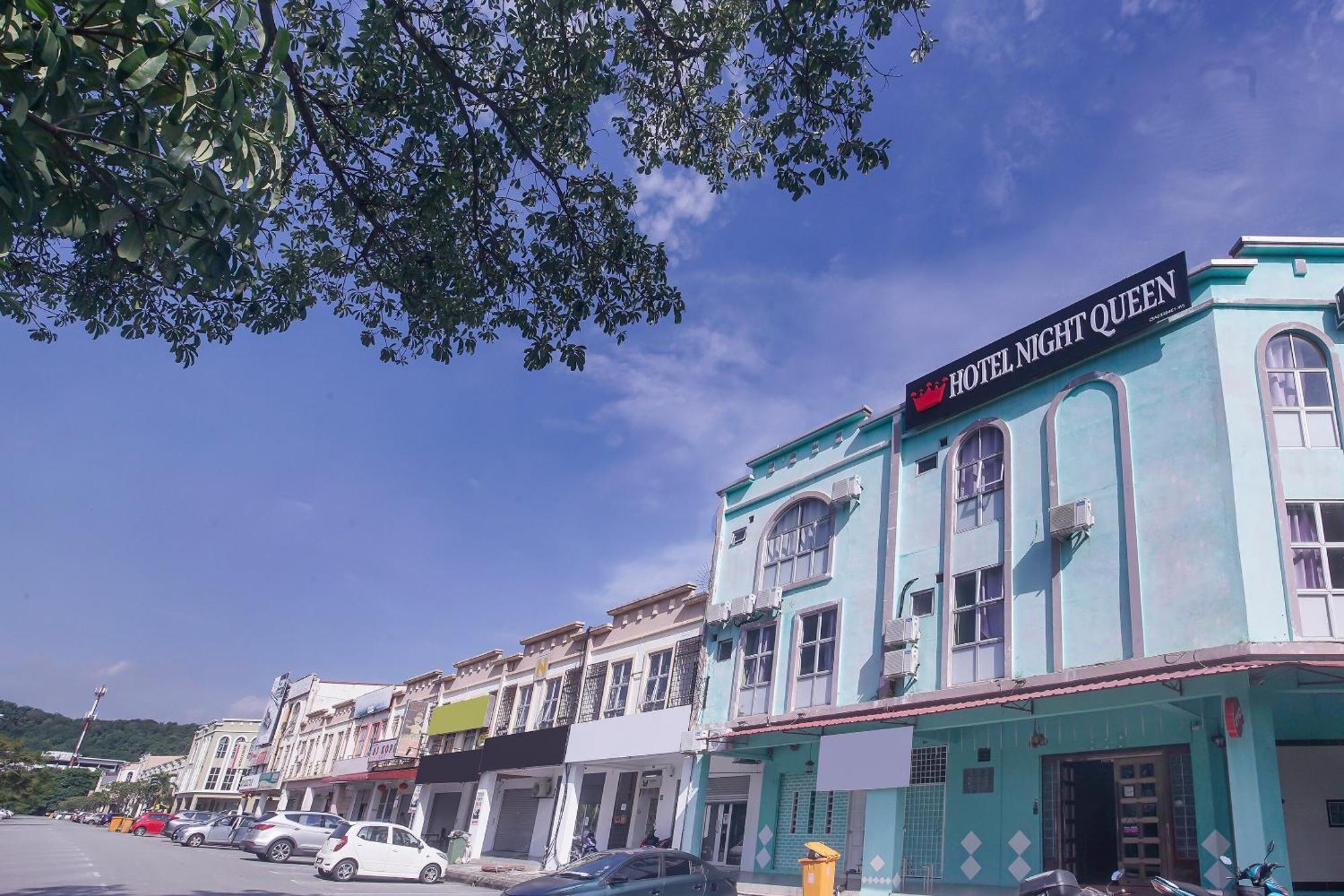 OYO 90516 Hotel Night Queen salak Tinggi Sepang Bagian luar foto